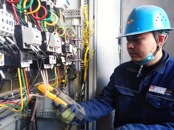 1618189101580025.jpg 何凱 (2)_副本.jpg